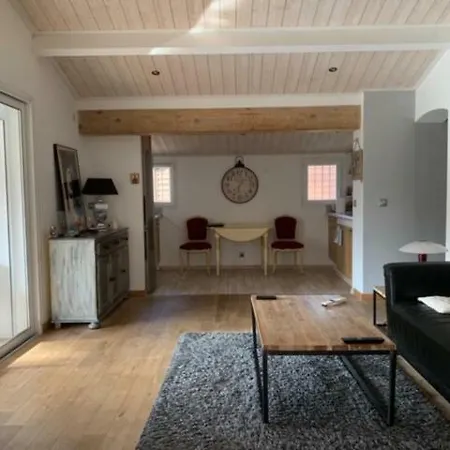 Maison Sacquedes *